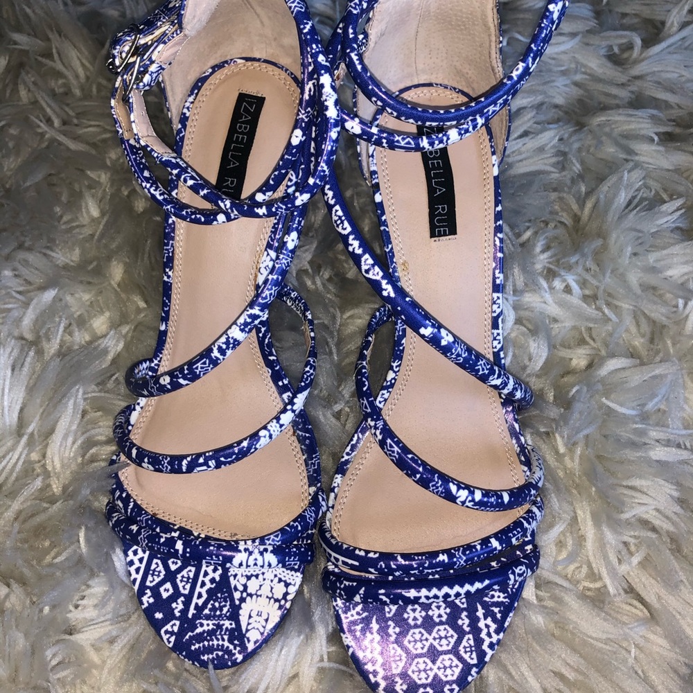 Izabella Rue women shoes size 10 blue and white
